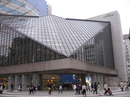 豊島区 池袋 東京芸術劇場 あてにならないかもしれんが私的東京観光案内